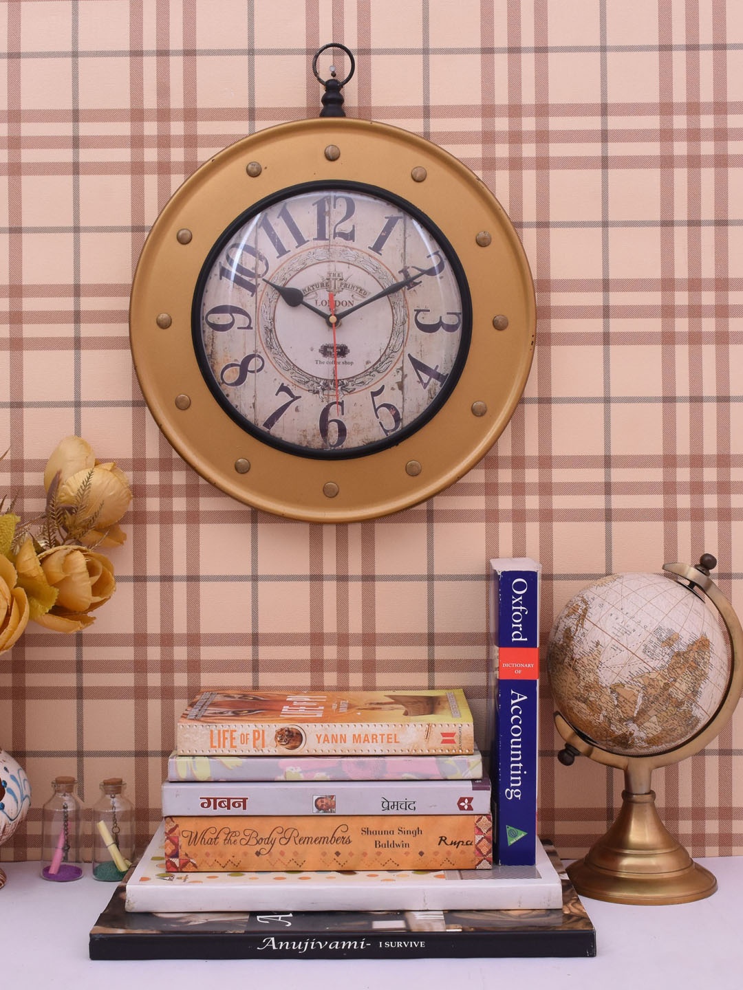 

Home Sparkle Gold-Toned & White Antique Wall Clock