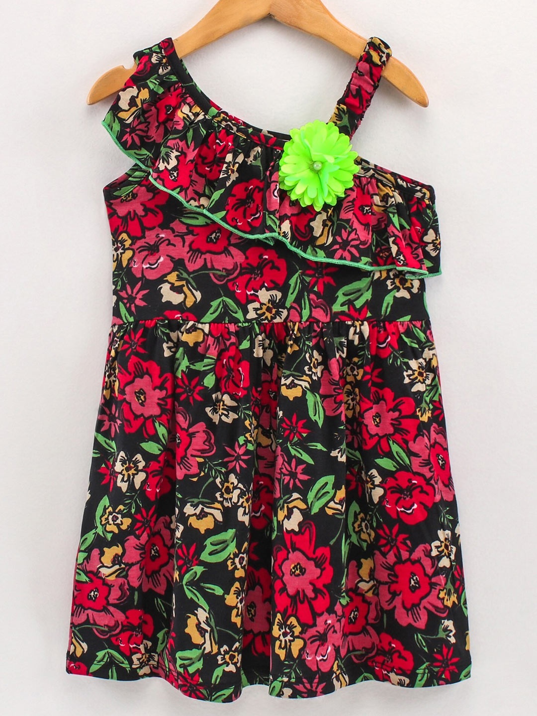 

CrayonFlakes Black Floral Dress