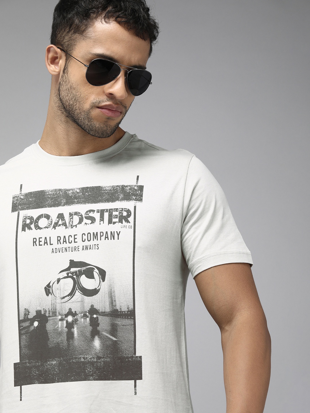 

Roadster Men Grey & Black Biker Printed Pure Cotton T-shirt