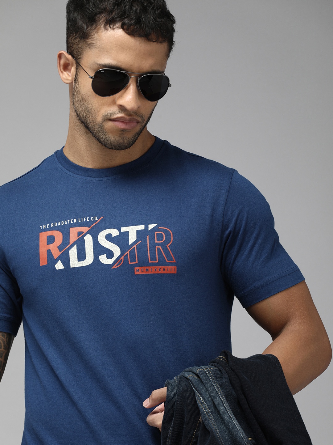 

Roadster Men Navy Blue Brand Logo Printed Pure Cotton T-shirt