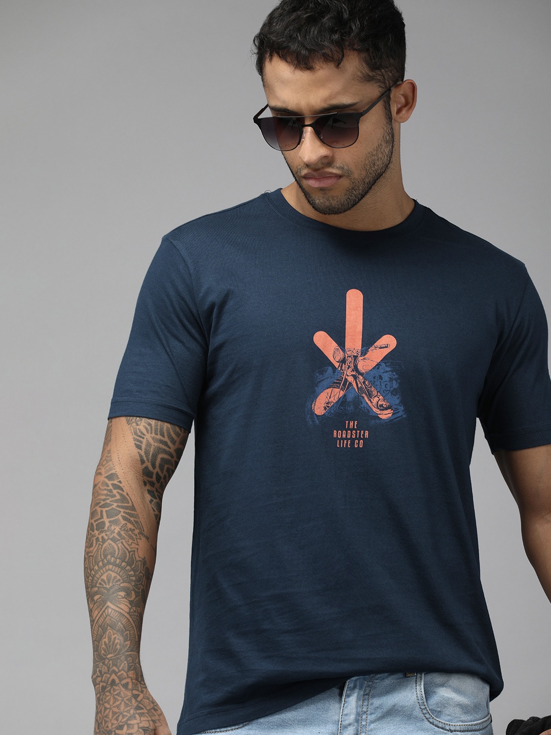 

Roadster Men Navy Blue Biker Printed Pure Cotton T-shirt