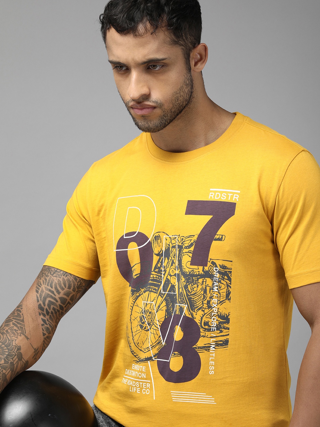 

Roadster Men Yellow & Purple Biker Printed Pure Cotton T-shirt