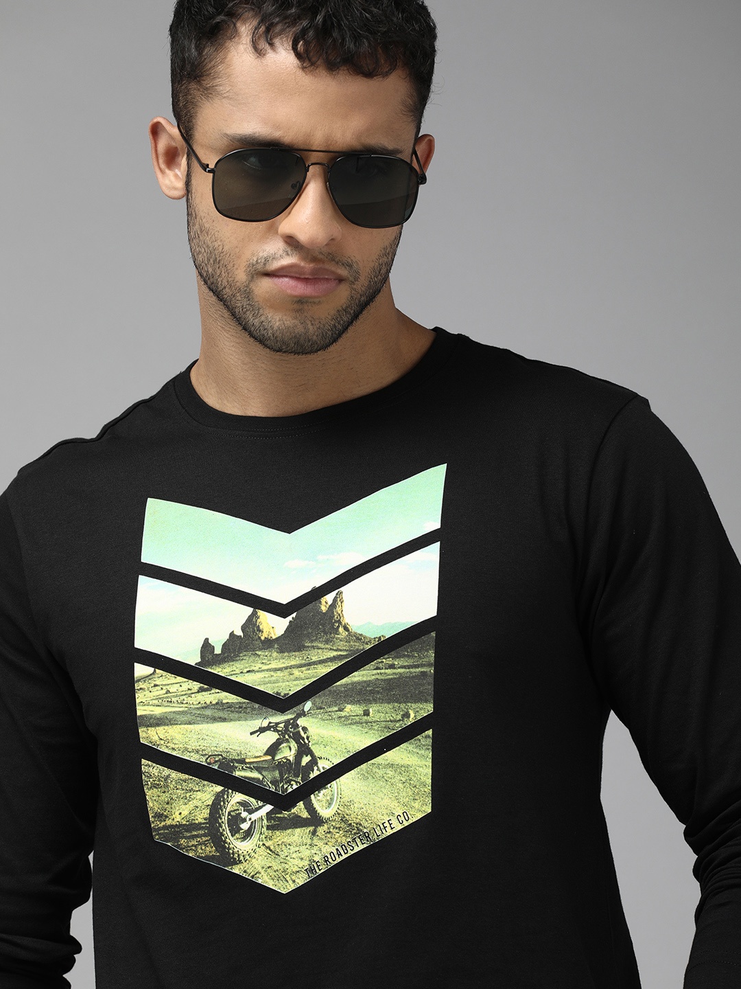 

Roadster Men Black & Green Biker Printed Pure Cotton T-shirt