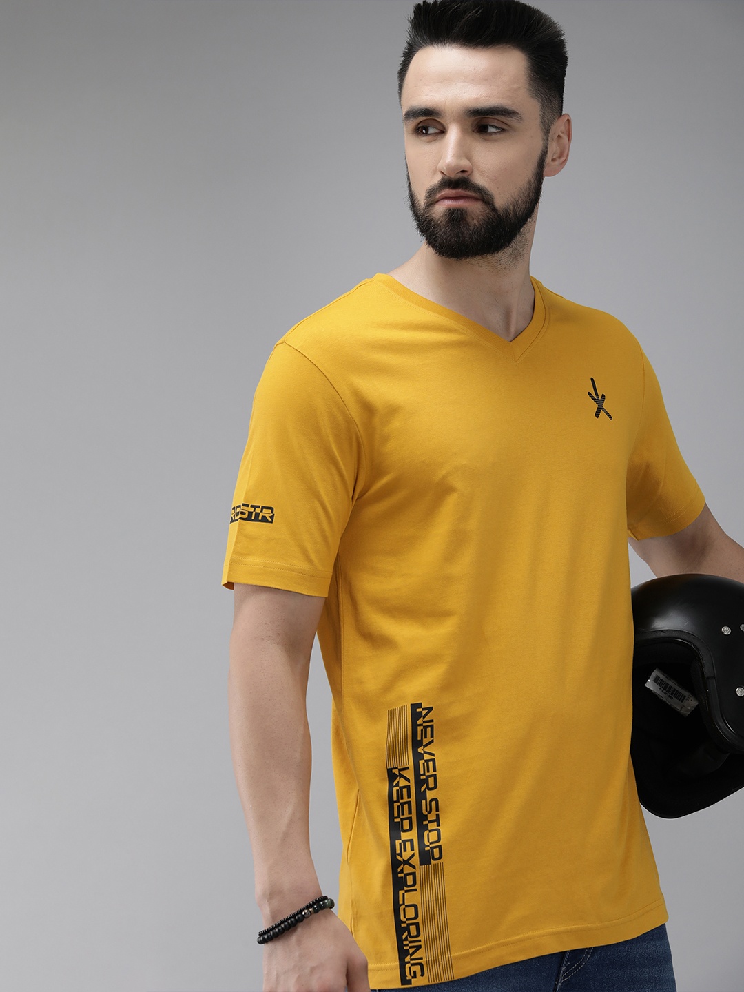

Roadster Men Yellow & Black Brand Logo Printed V-Neck Pure Cotton T-shirt