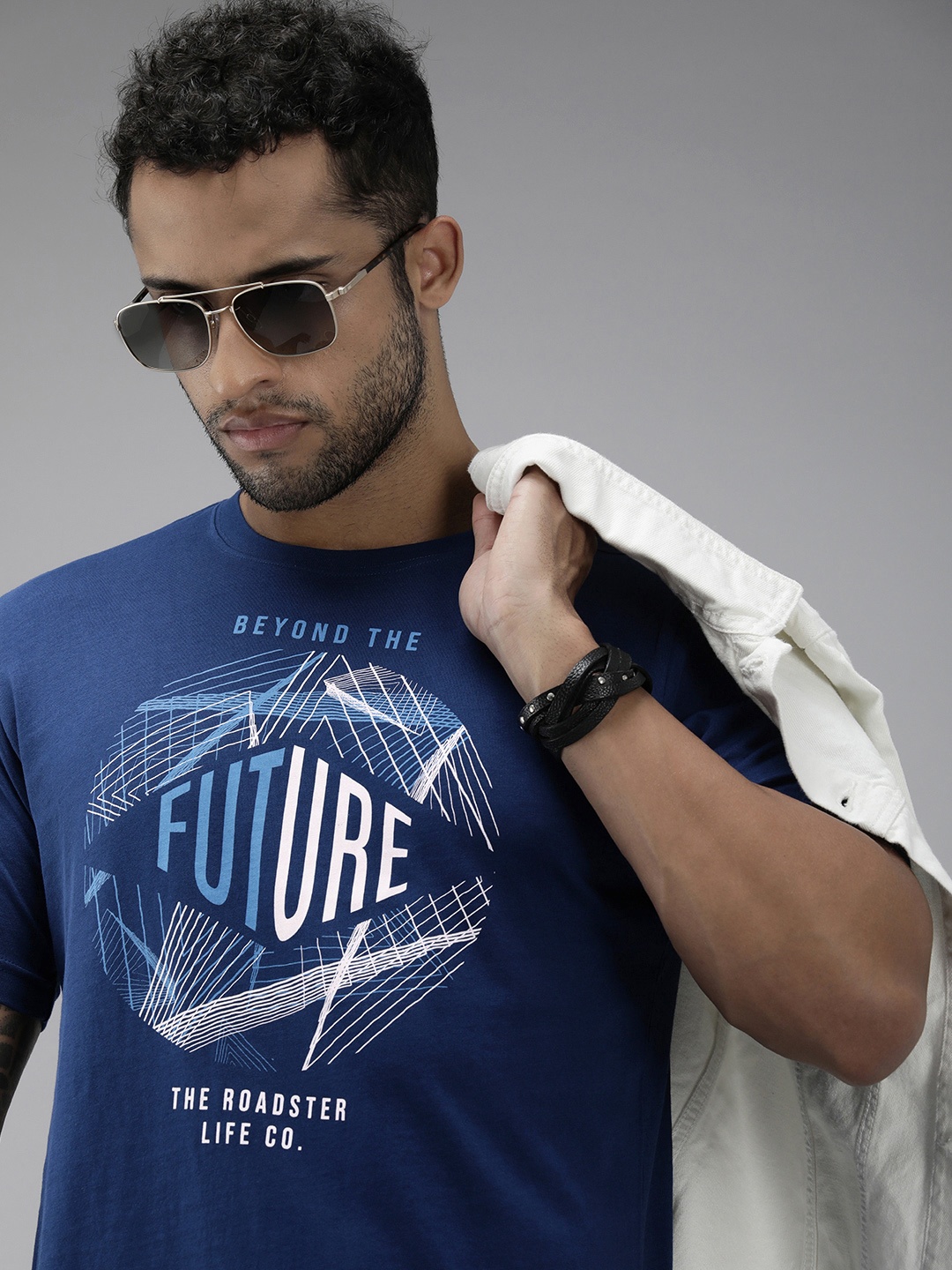 

Roadster Men Navy Blue & White Brand Logo Printed Pure Cotton T-shirt