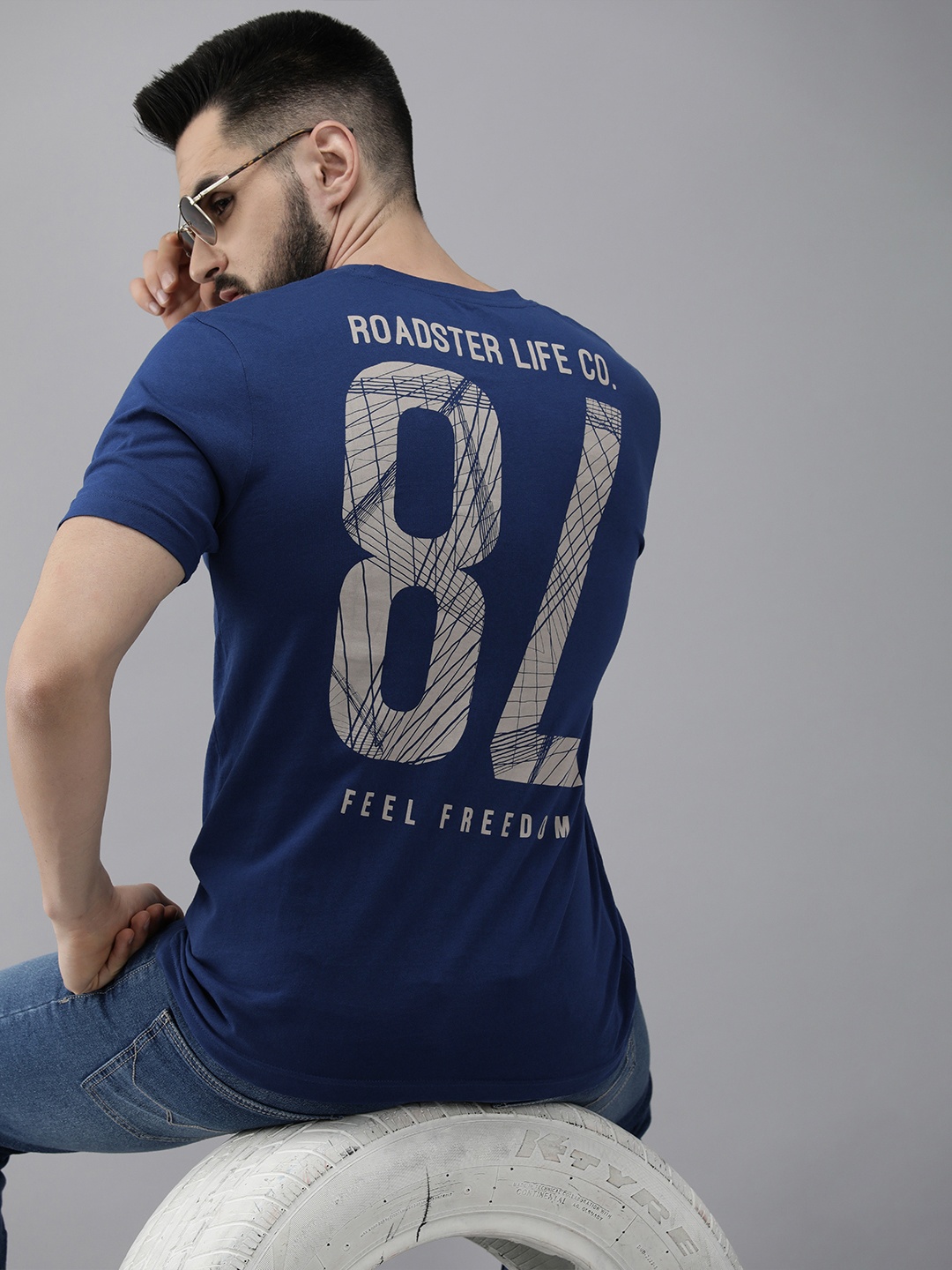 

Roadster Men Navy Blue & Off White Typography Printed Pure Cotton T-shirt
