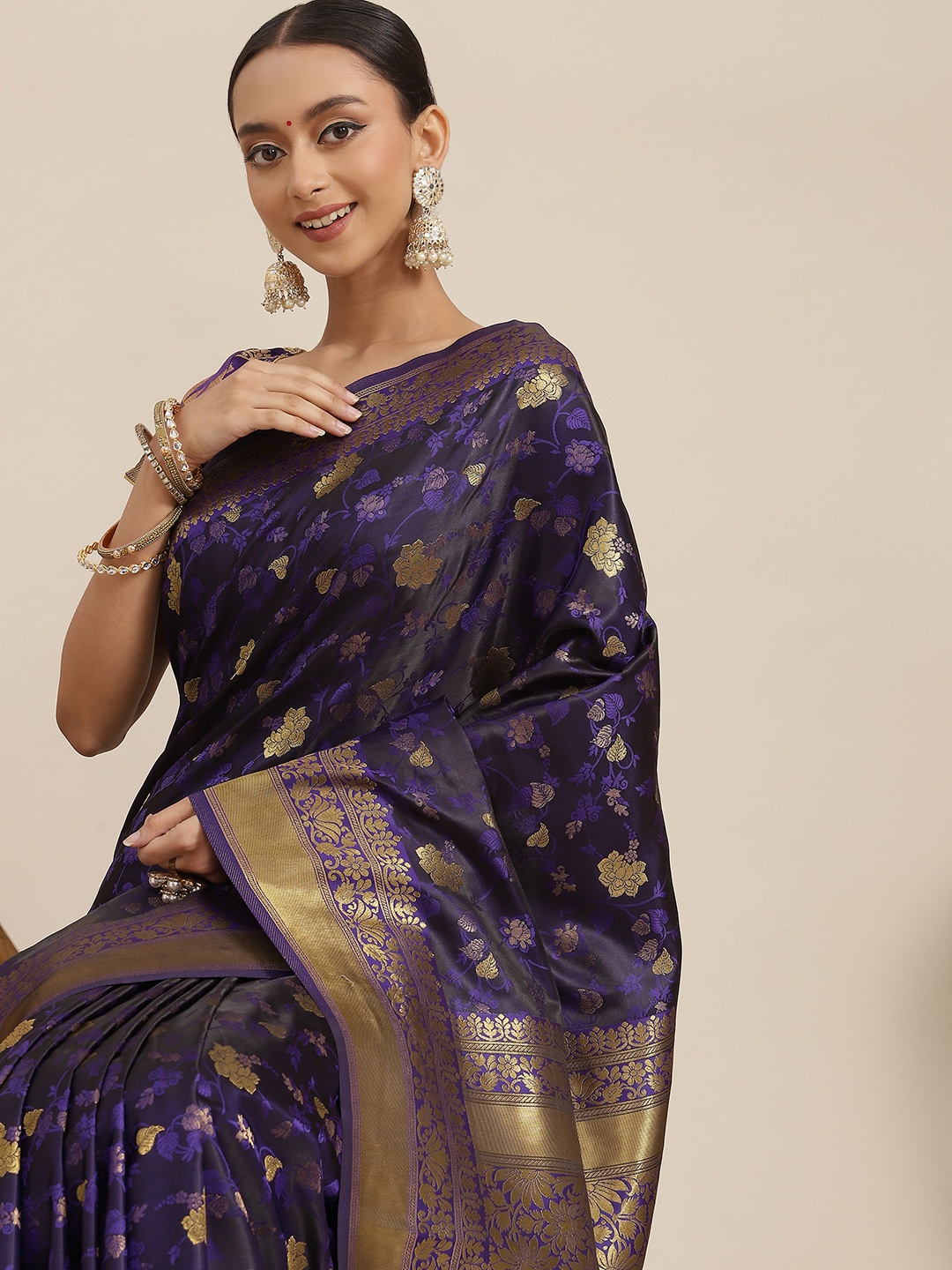 

Chhabra 555 Black & Purple Floral Zari Silk Blend Jamdani Saree