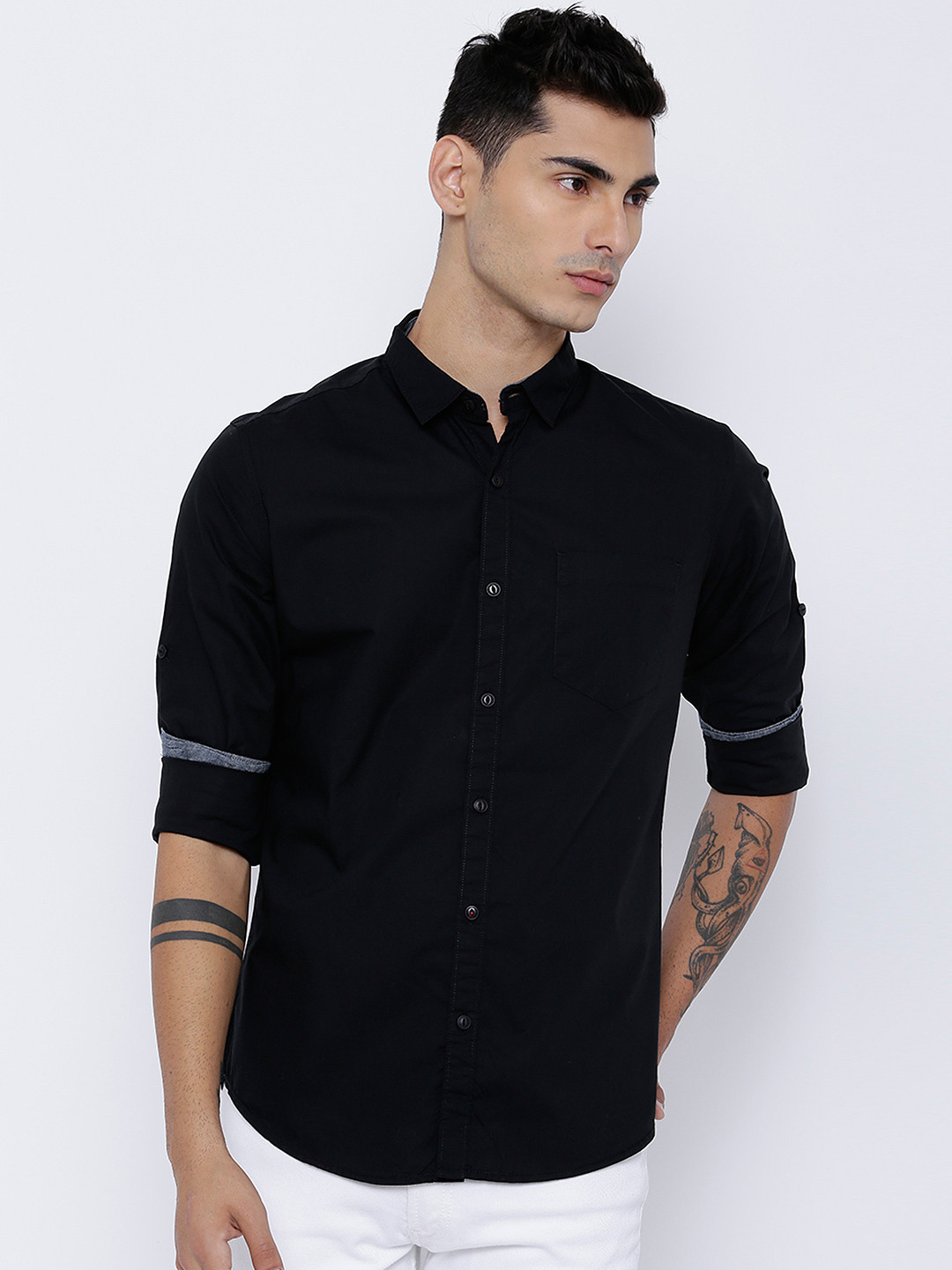 

LOCOMOTIVE Men Black Slim Fit Solid Casual Shirt