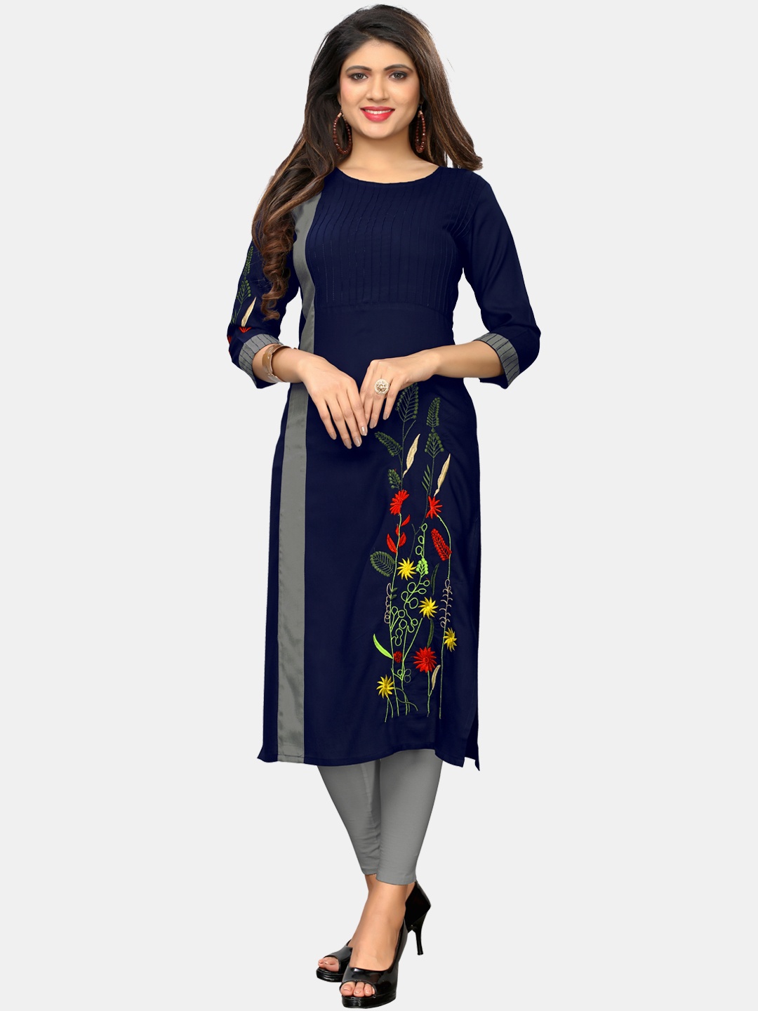 

Vbuyz Women Blue Embroidered Rayon Straight Kurta