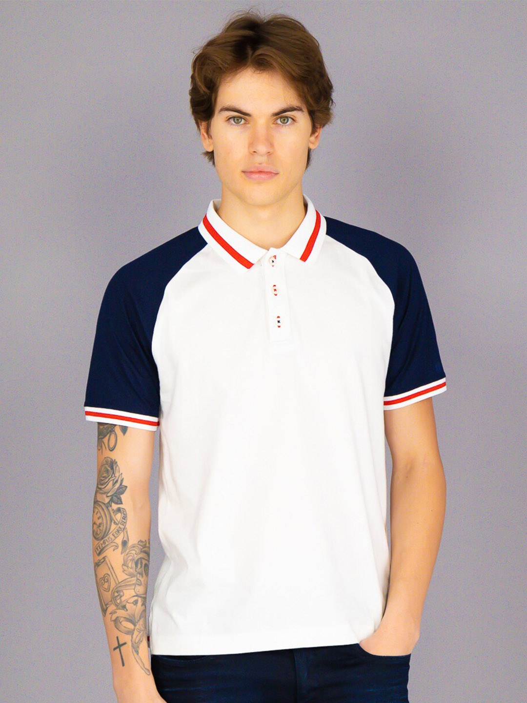 

FREESOUL Men White & Black Colourblocked Polo Collar T-shirt