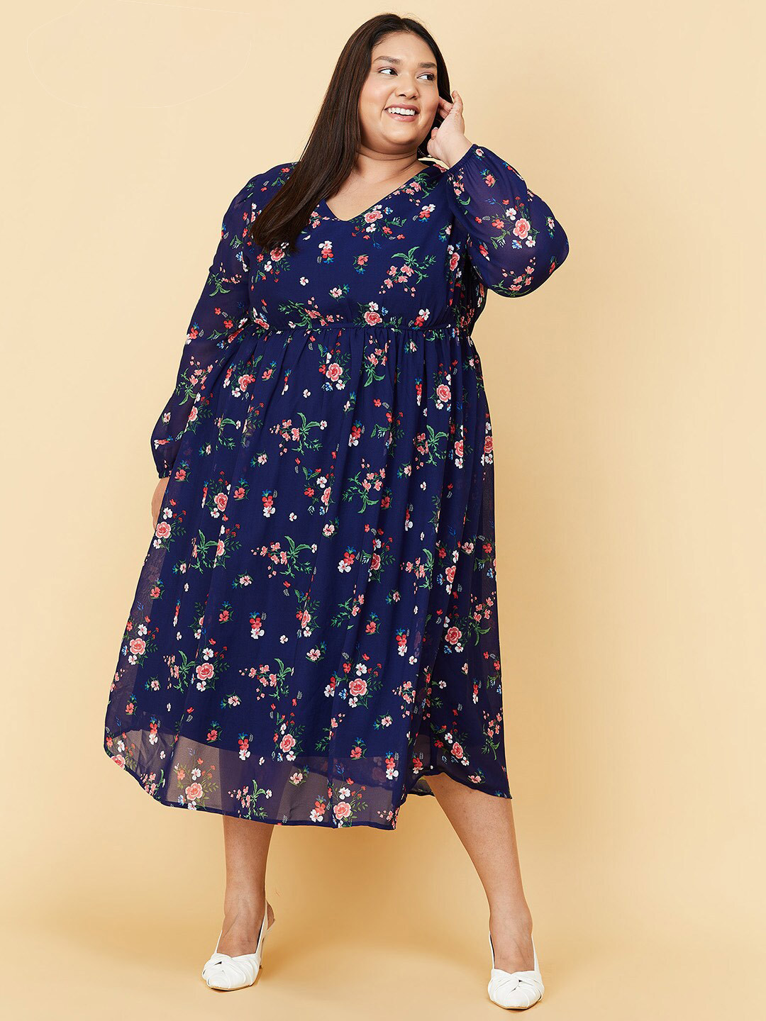 

max Blue Floral Midi Dress
