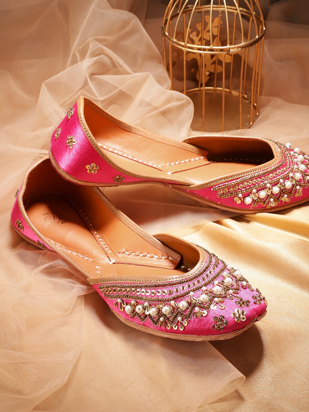 

House of Pataudi Women Embellished Handcrafted Mojaris, Pink