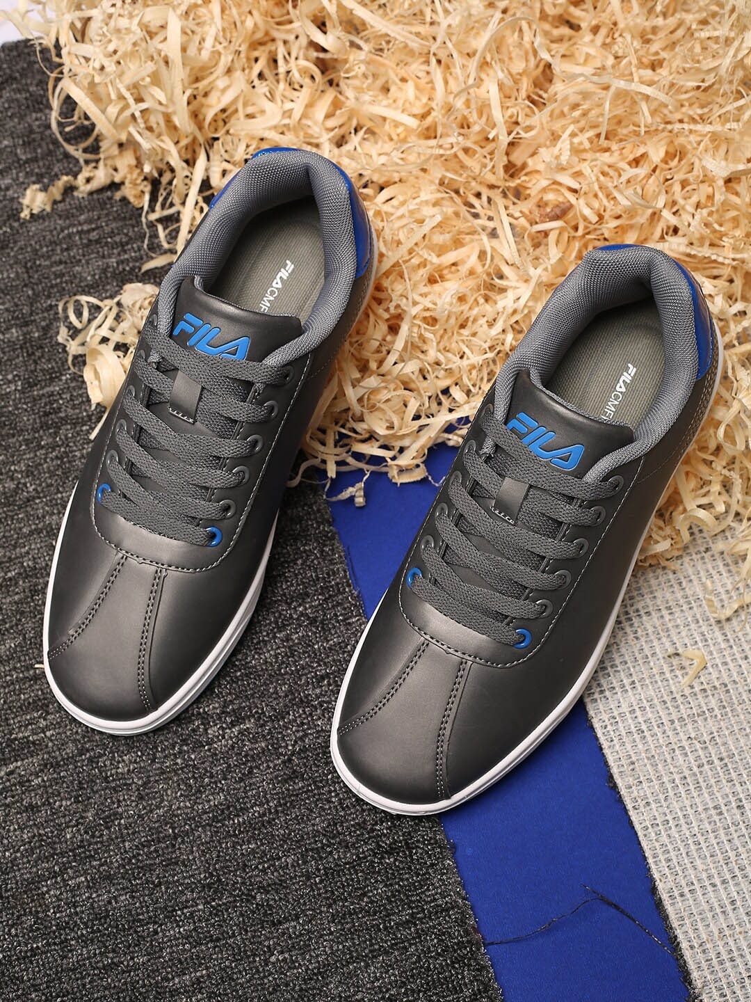 

FILA Women Grey Solid PU Casual Sneakers