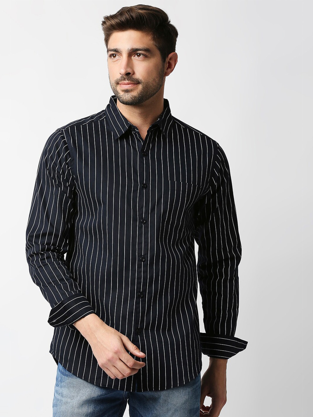 

VALEN CLUB Men Navy Blue Slim Fit Striped Casual Shirt