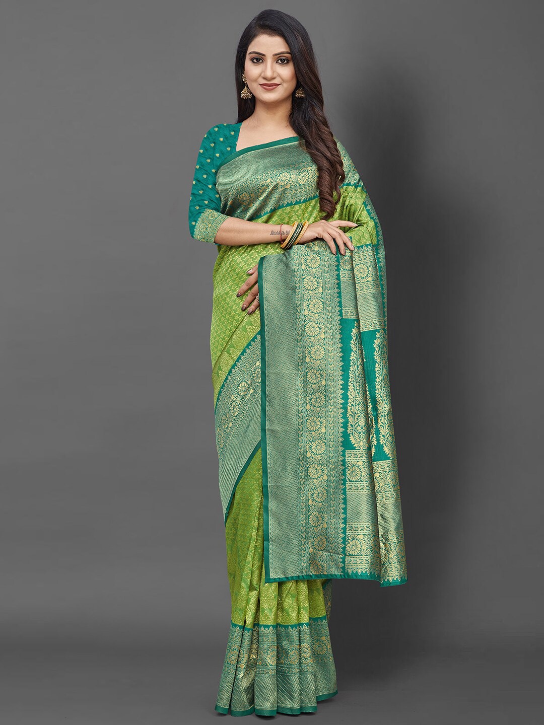 

Mitera Green & Gold-Toned Woven Design Zari Banarasi Saree