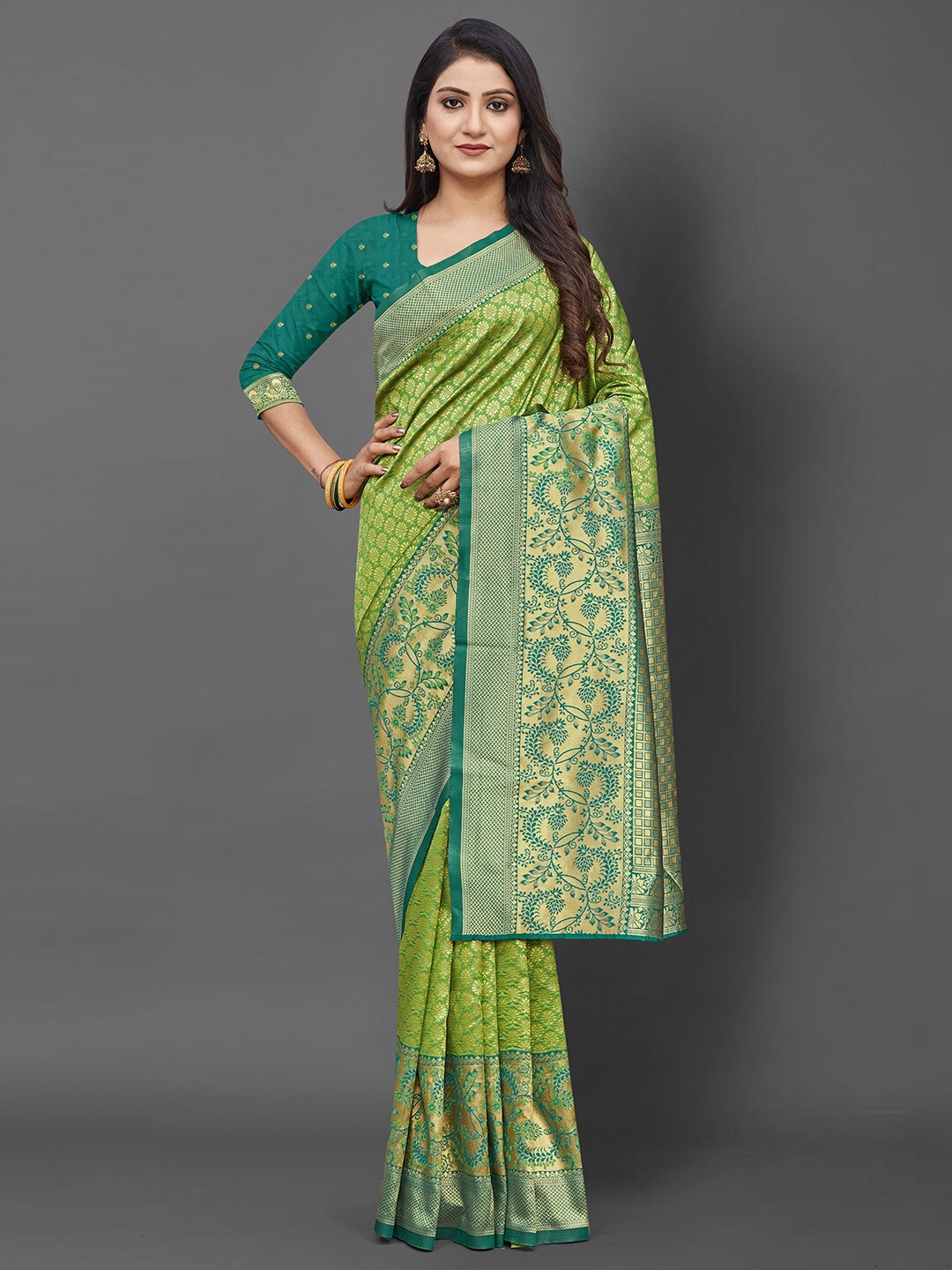 

Mitera Green & Gold-Toned Floral Zari Silk Blend Banarasi Saree