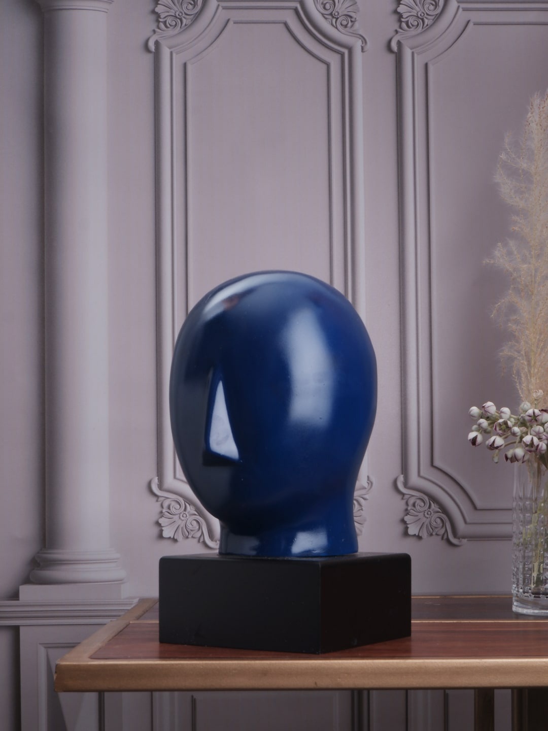 

THE WHITE INK DECOR Blue Modern Art Figurine Showpieces