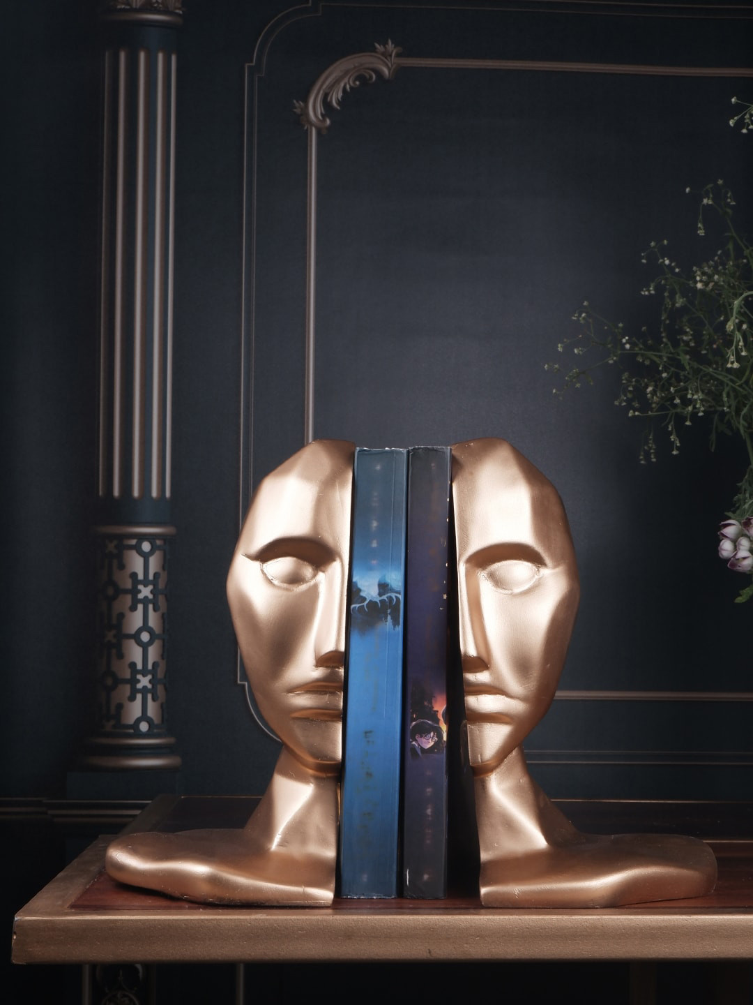 

THE WHITE INK DECOR Gold-Toned Face Book Holder Showpieces
