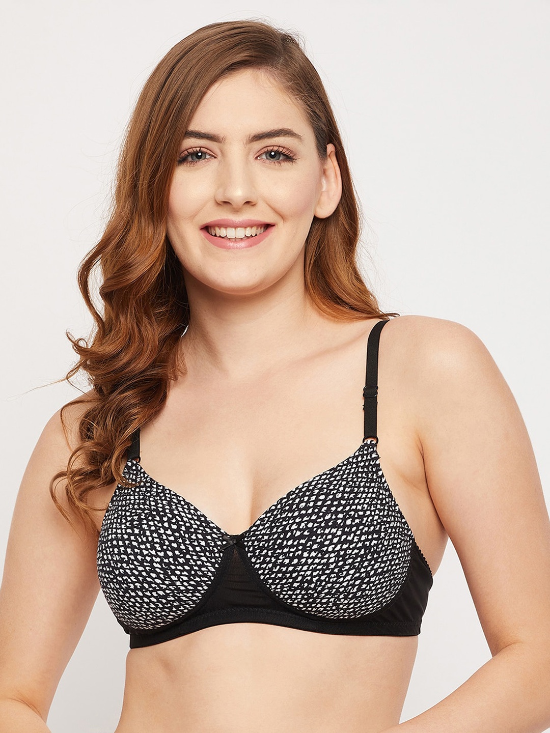 

Clovia Women Black & Off White Abstract Print Lightly Padded Bra