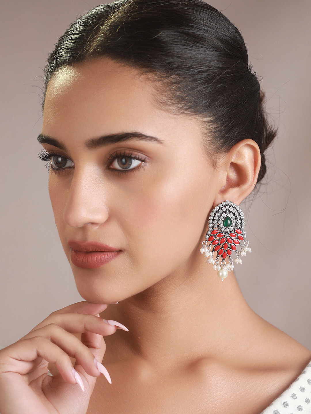 

Priyaasi Silver-Toned & Green Contemporary Drop Earrings