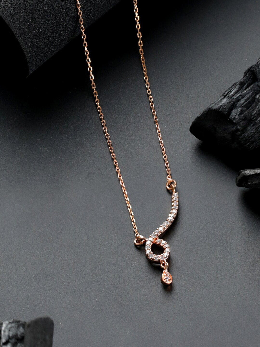 

Priyaasi Rose Gold Plated & White Brass Chain