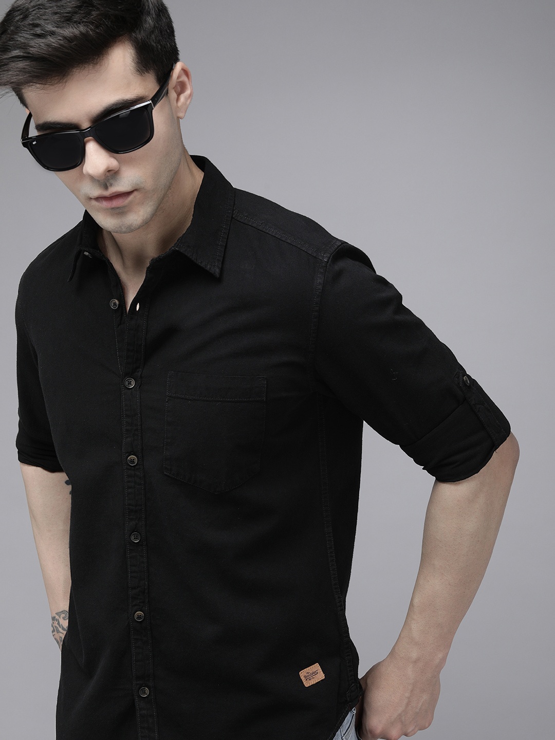 

Roadster Men Standard Solid Casual Shirt, Black