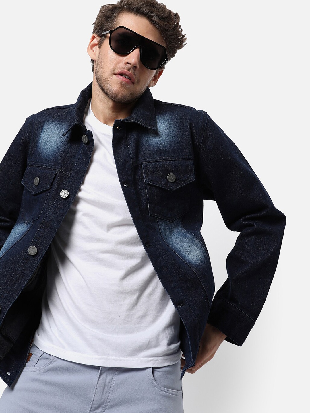 

Campus Sutra Men Blue Washed Windcheater Outdoor Denim Jacket