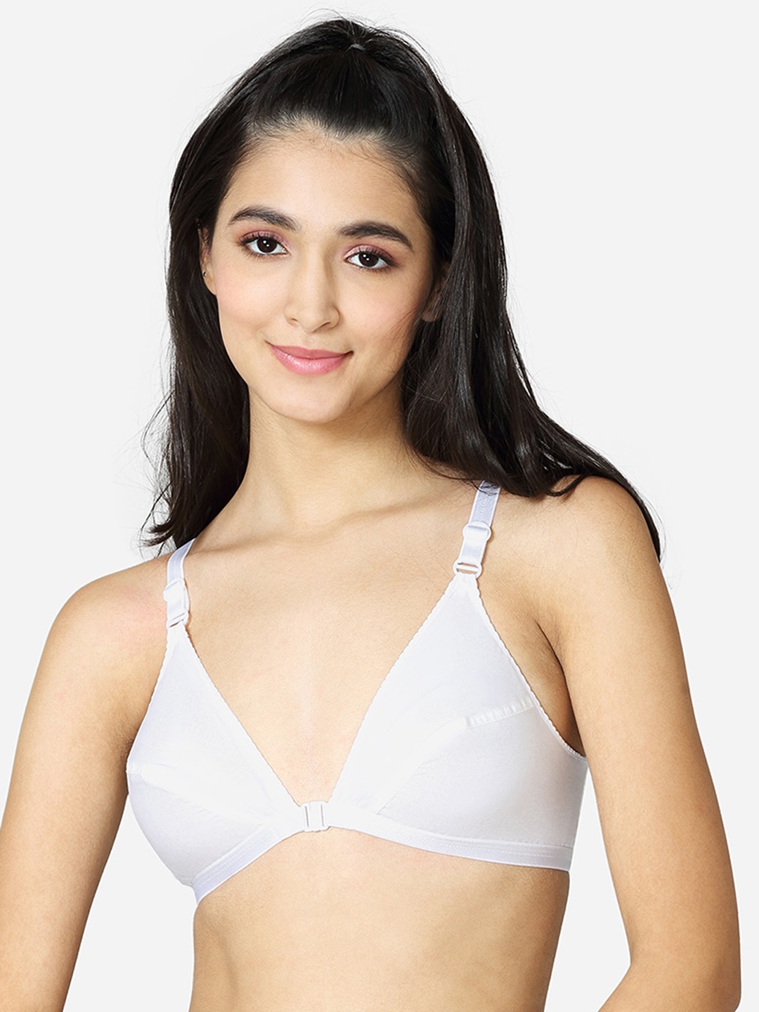 

VStar White Non Padded & Non Wired Solid Plunge Bra