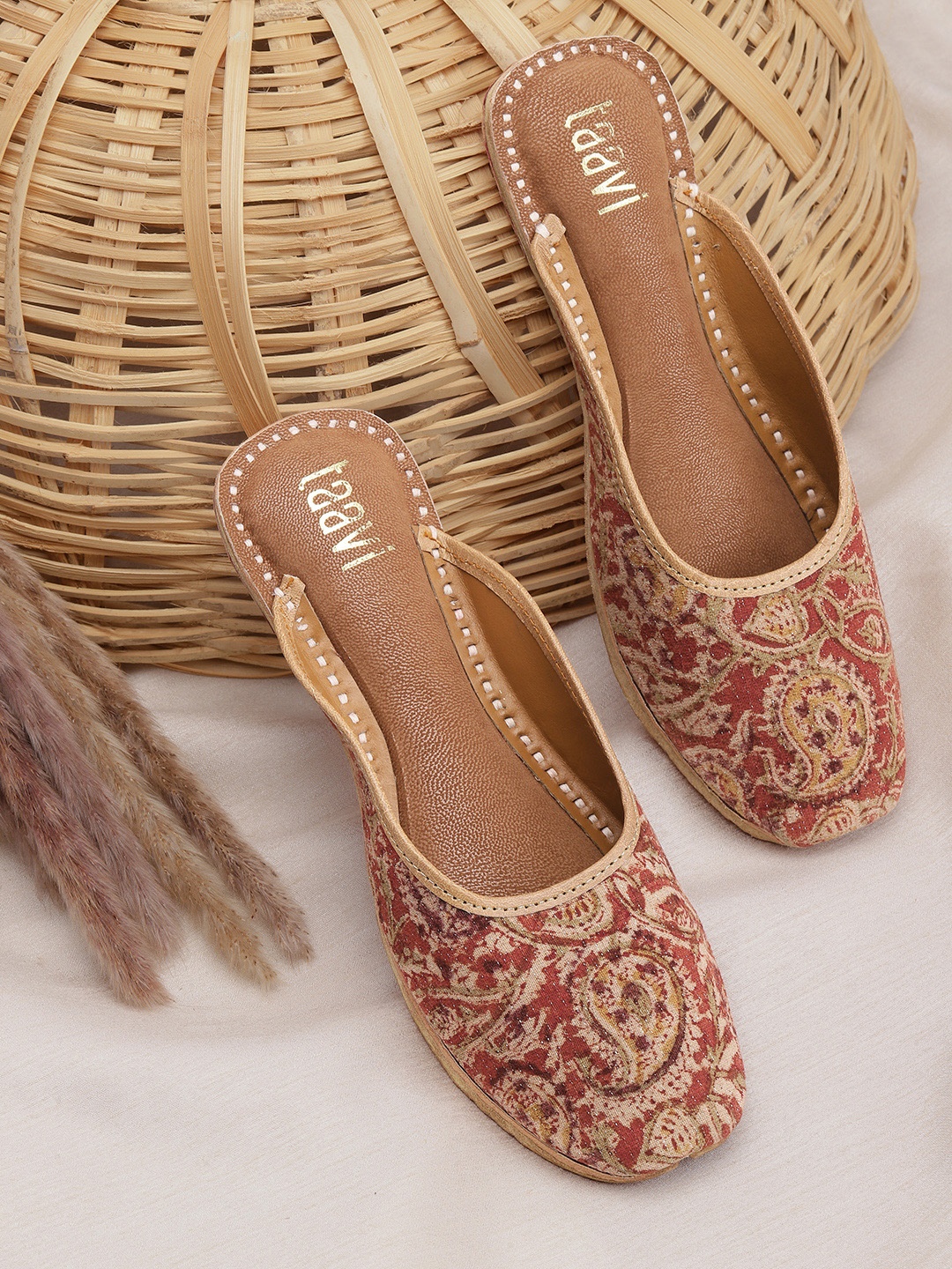 

Taavi Women Paisley Printed Ethnic Mules, Rust