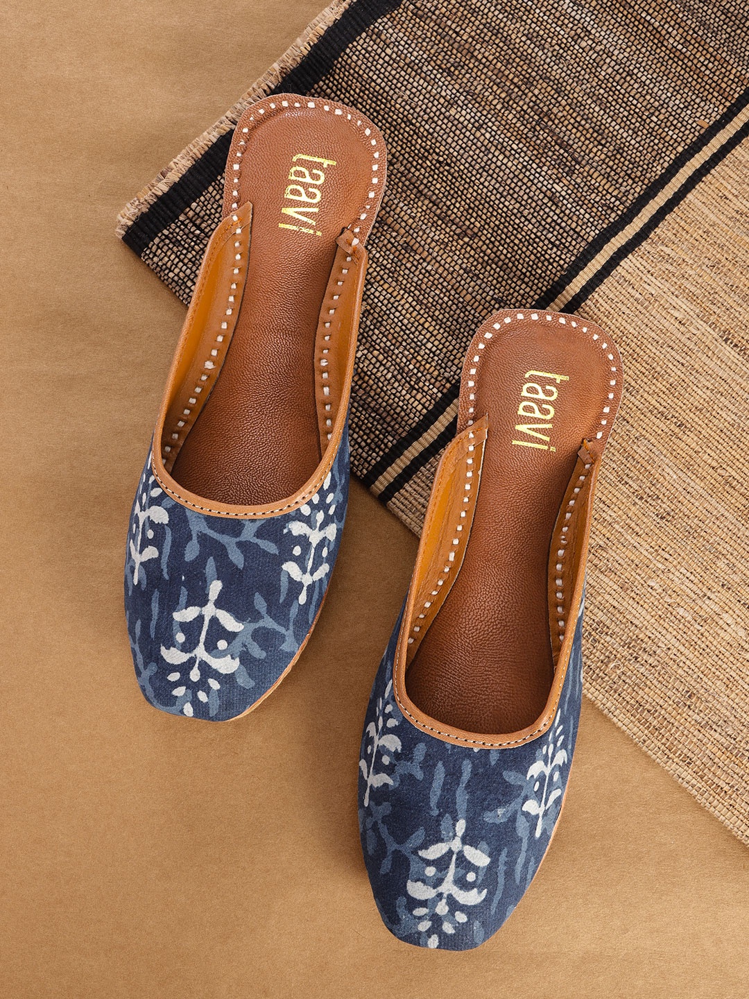 

Taavi Women Printed Mules, Blue