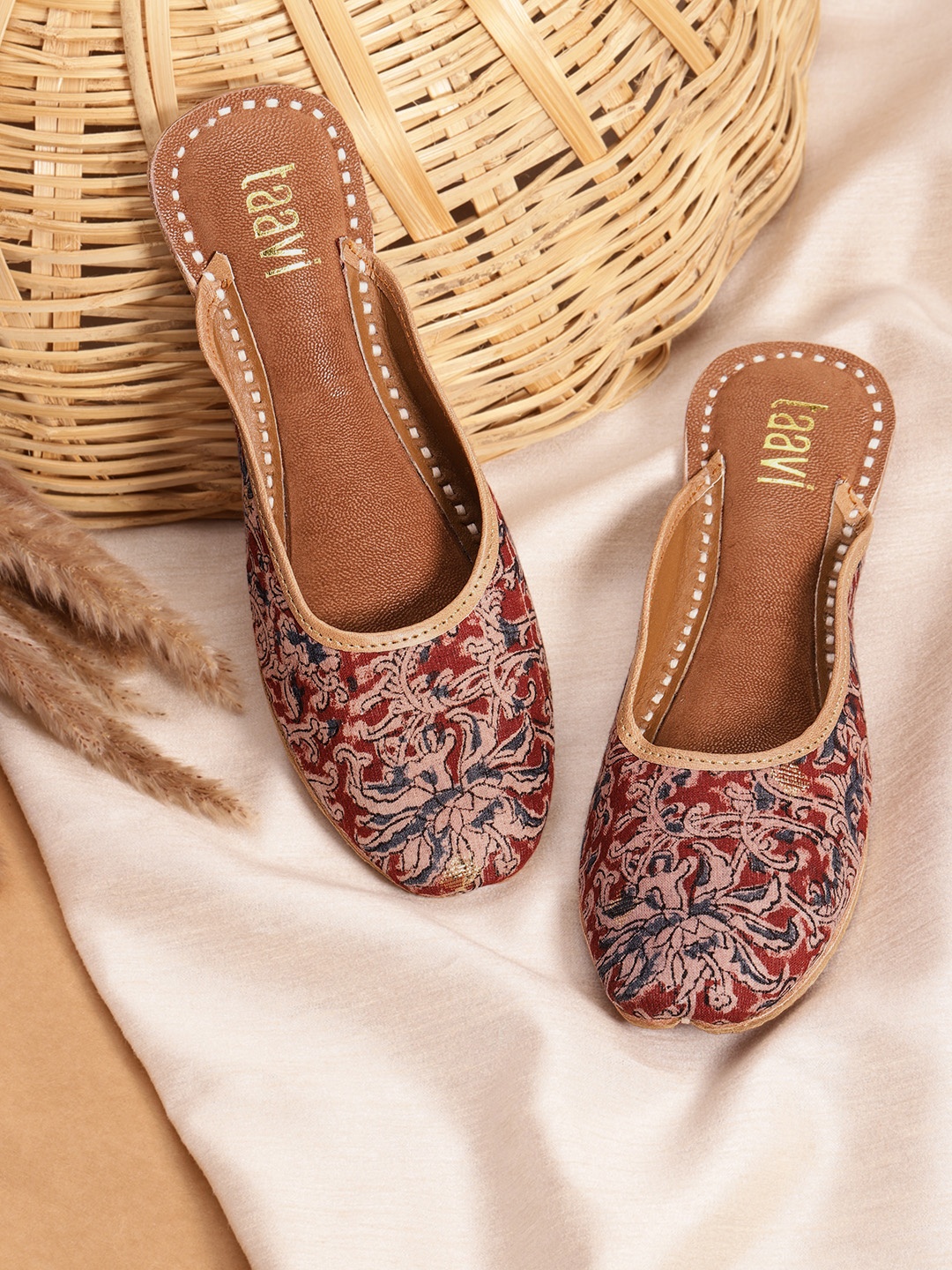 

Taavi Women Printed Ethnic Mules, Red