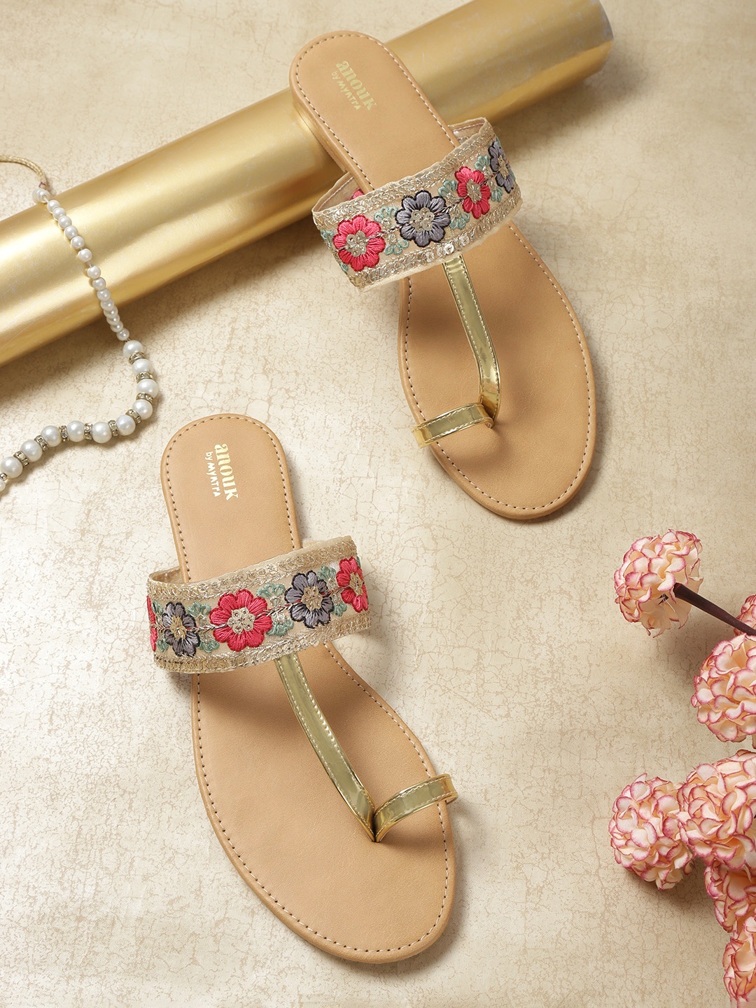 

Anouk Women Gold-Toned & Pink Sequin Embellished Floral Embroidered Ethnic One Toe Flats