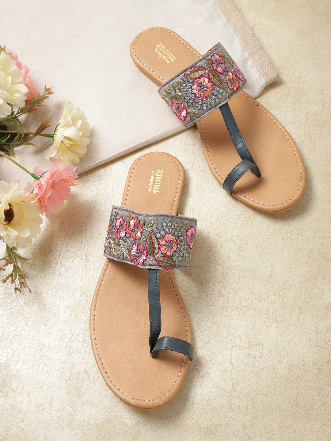 

Anouk Women Grey & Pink Floral Embroidered Sequin Ethnic One Toe Flats