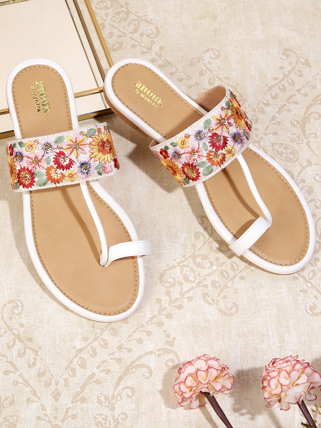

Anouk Women White & Pink Woven Design Ethnic One Toe Flats