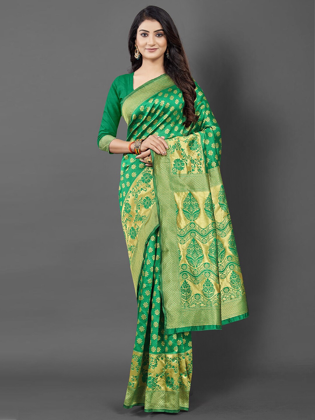 

KALINI Green & Gold-Toned Ethnic Motifs Zari Silk Blend Banarasi Saree