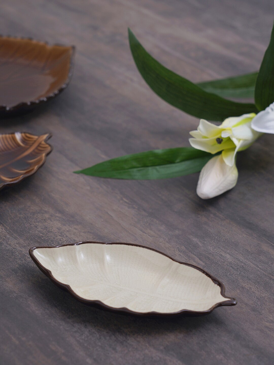 

Pure Home and Living Cream-coloured Porcelian Serving Platter