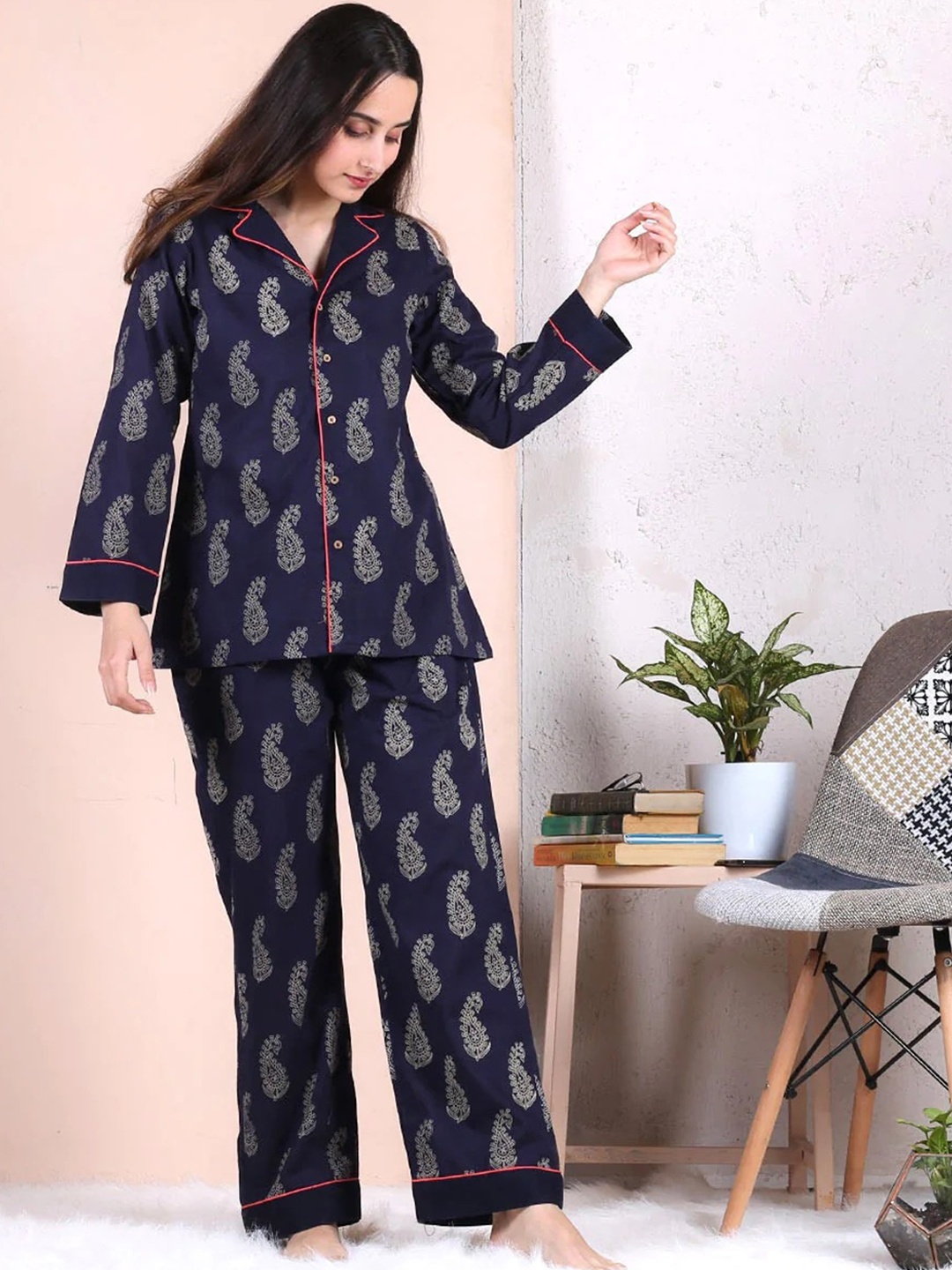 

Rustorange Women Blue & White Printed Night suit