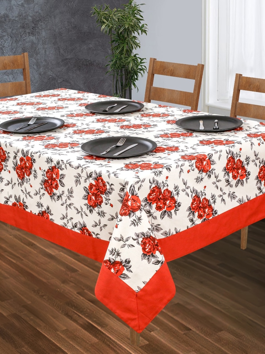 

SHADES of LIFE Red & White Floral Printed Pure Cotton 6 Seater Table Covers