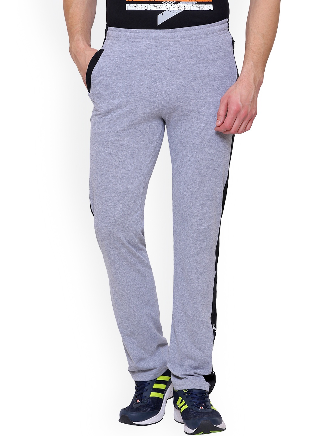 

DYCA Men Grey Solid Regular Fit Cotton Track Pant