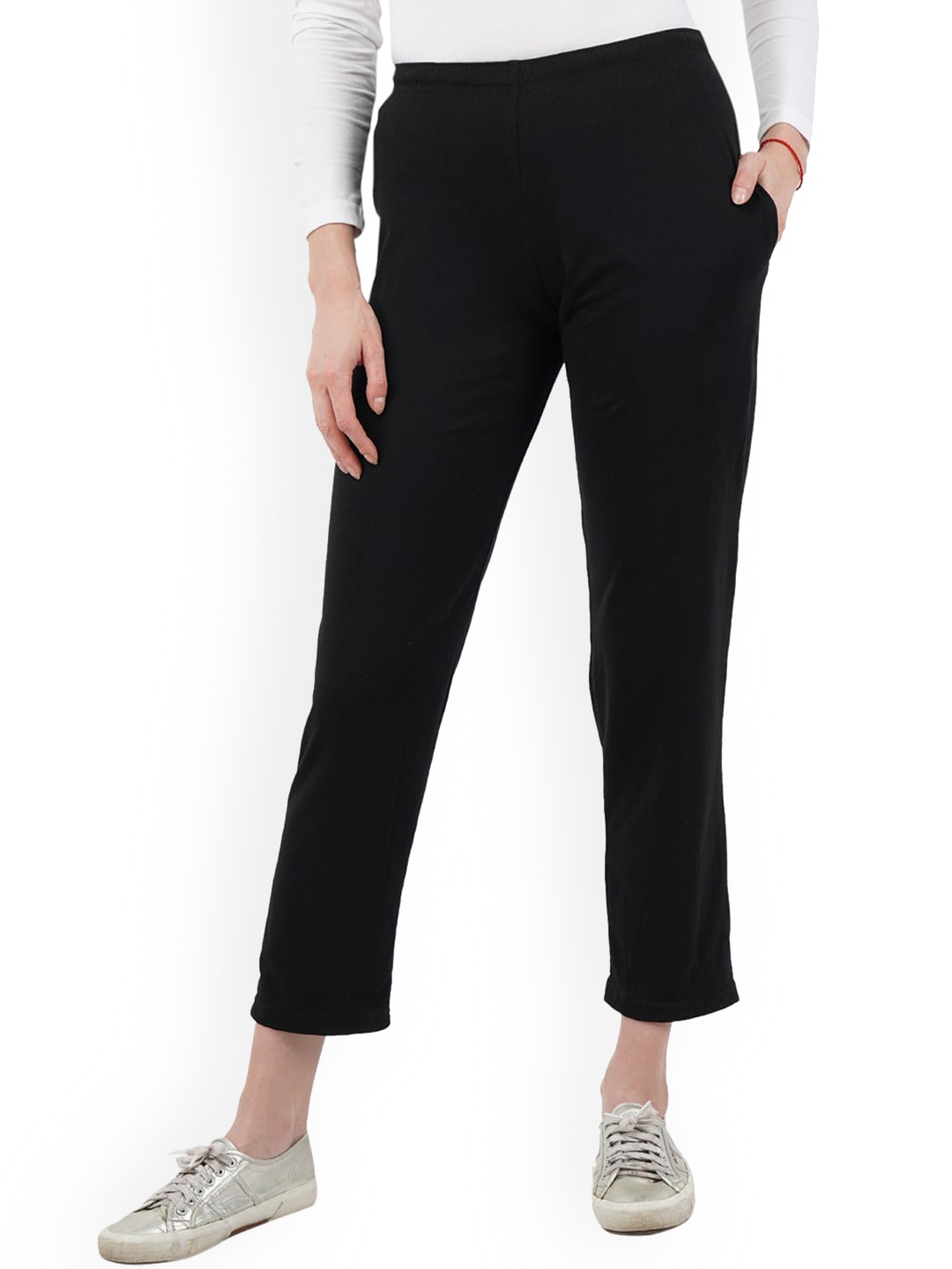 

DYCA Women Black Solid Cotton Track Pants