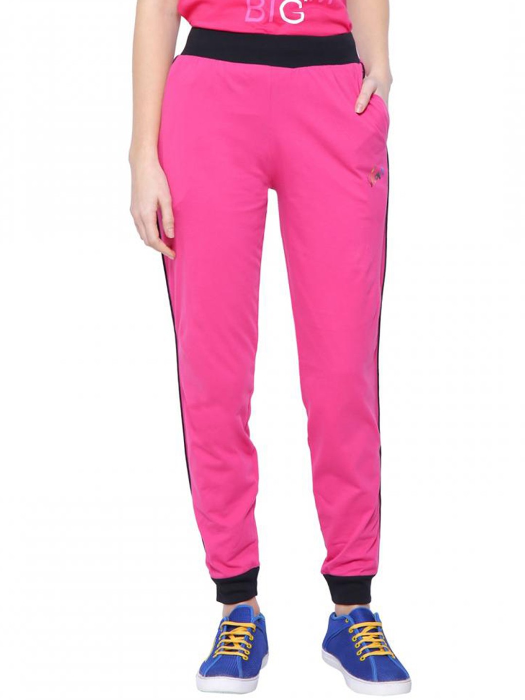 

DYCA Women Fuchsia Pink And Black Solid Regular Fit Cotton Joggers