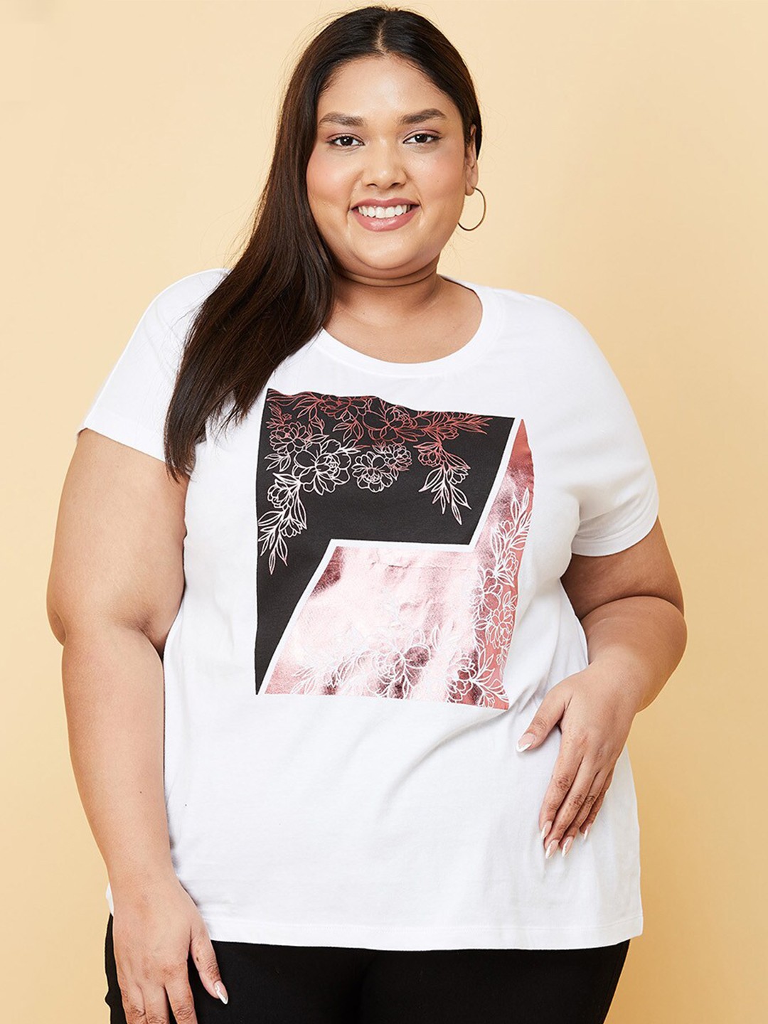 

max Women Plus Size White Printed Pure Cotton T-shirt