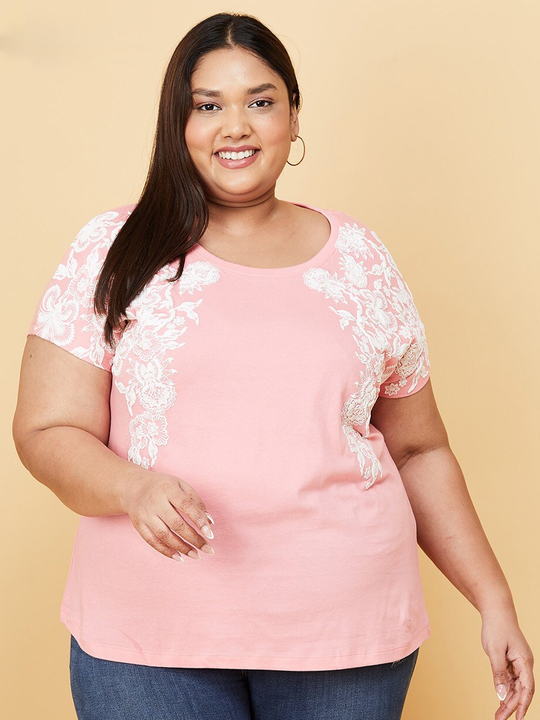 

max Women Pink Floral Printed T-shirt