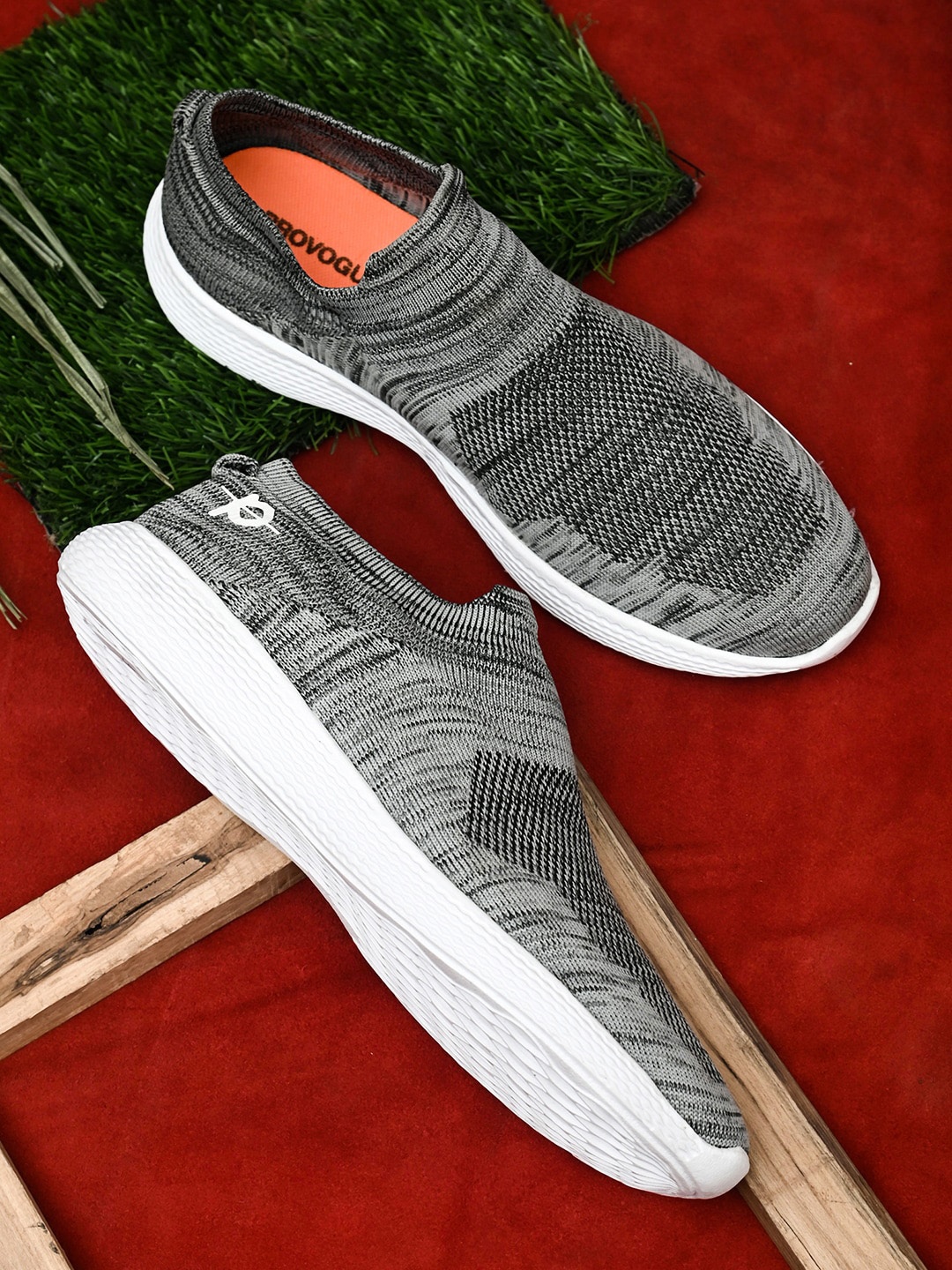 

Provogue Men Grey Woven Design Lightweight Slip-On Sneakers