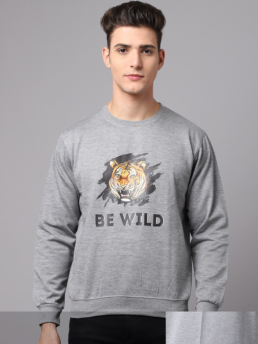 

Obaan 2 Men Grey Printed Sweatshirt