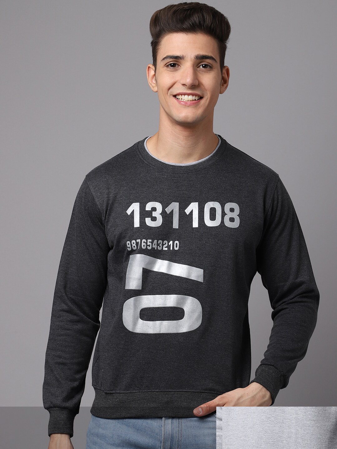 

Obaan Men Grey Printed Sweatshirt