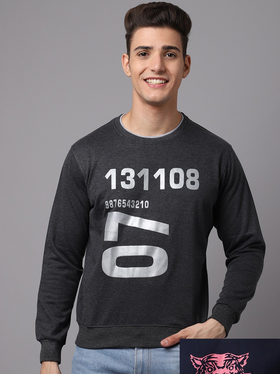 

Obaan Men Navy Blue Printed Sweatshirt