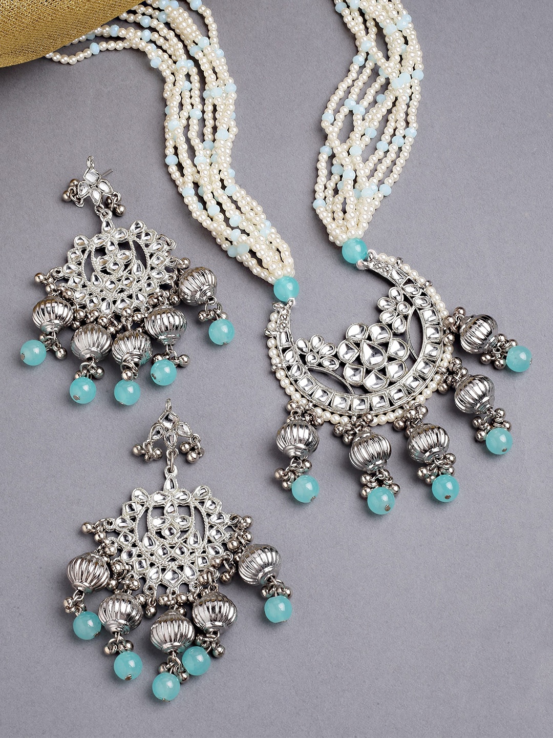 

KARATCART Silver-Plated & Blue Kundan Studded & Beaded Handcrafted Jewellery Set