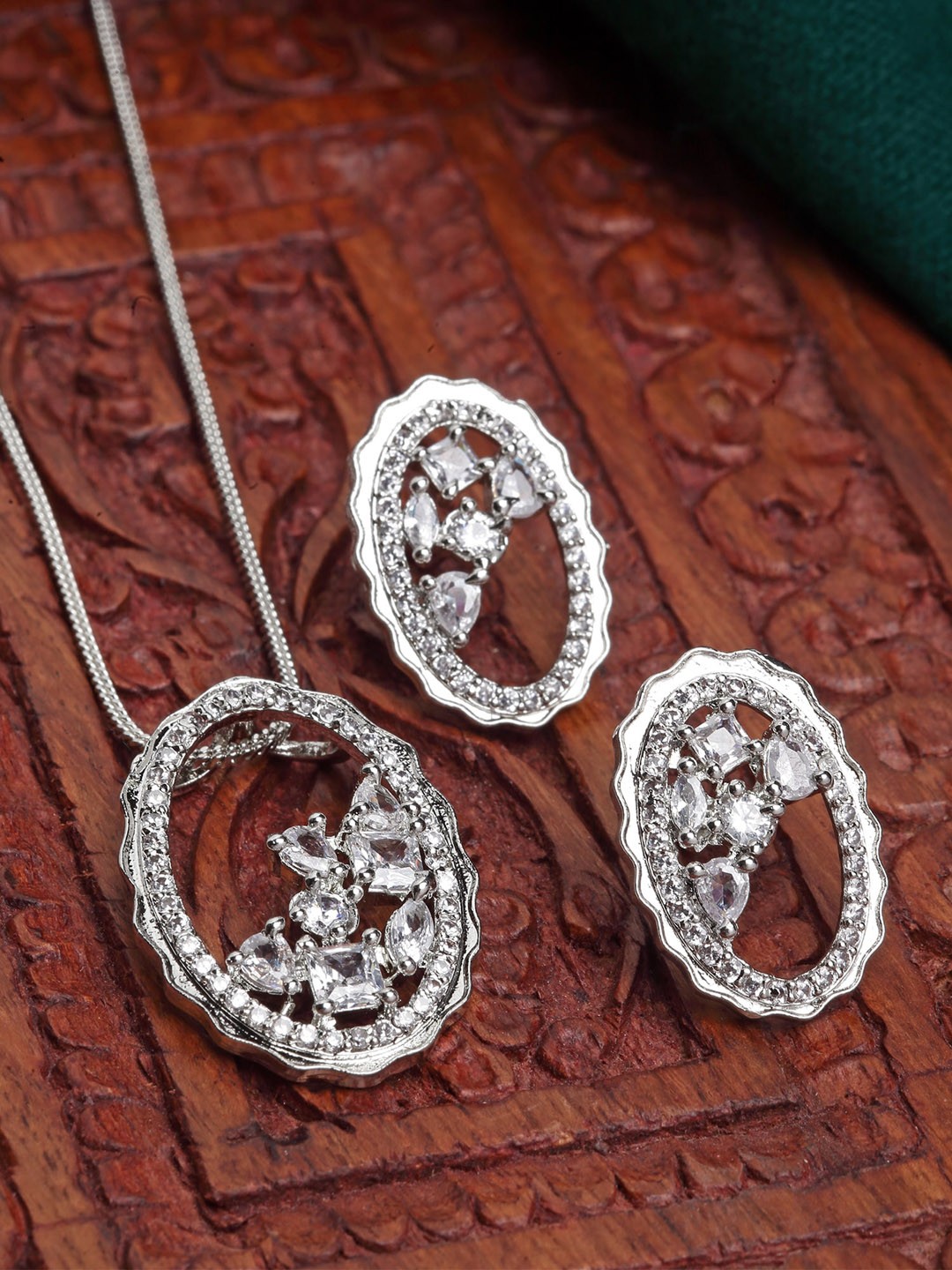 

KARATCART Silver-Plated & White Cubic Zirconia Studded Jewellery Set