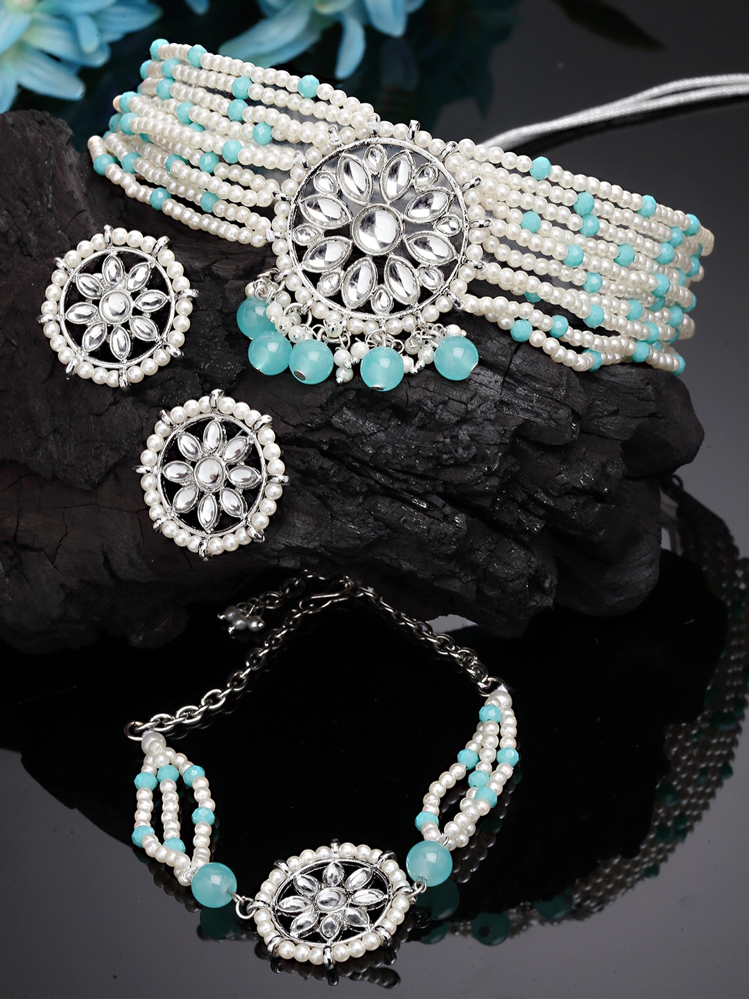 

KARATCART Silver-Plated & Blue Kundan Studded & Beaded Handcrafted Jewellery Set